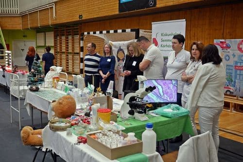 Több szakmai ágazatban tucatnyi alternatívát kínál a pályaválasztás előtt álló fiataloknak. 