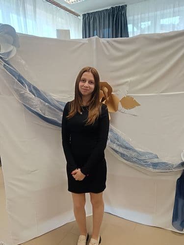 Czine Patrícia Ibolya 9.B osztályos tanuló 