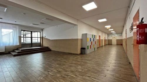 Vári Szabó István Szakképző Iskola K épület folyosója