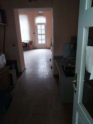 Kiskunfélegyházán, a Közgazdasági Technikumban megújulnak a tantermek.