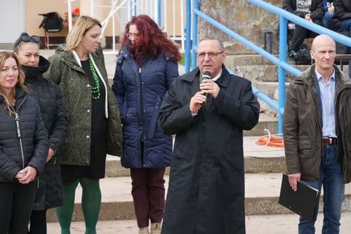 A versenyző fiatalokat Vikker József  főigazgató-helyettese köszöntötte