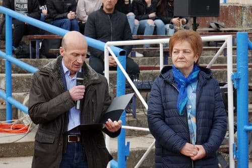 Polner Tibor fia, dr. Polner Tibor is köszöntötte a versenyzőket 